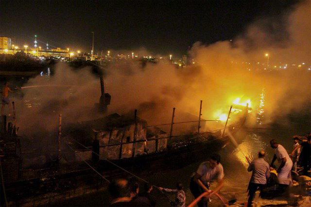 آتش سوزی در یکی دیگر از اسکله های کشور – کنگان